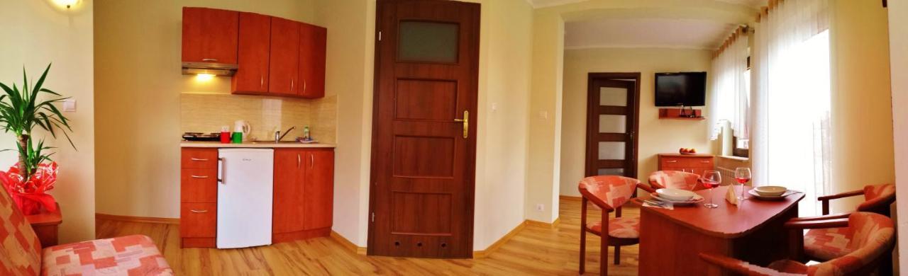 Pokoje Goscinne Jantar Łukęcin Exterior foto